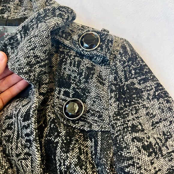 BKE, Black & White Coat, Size Small - Picture 10 of 15